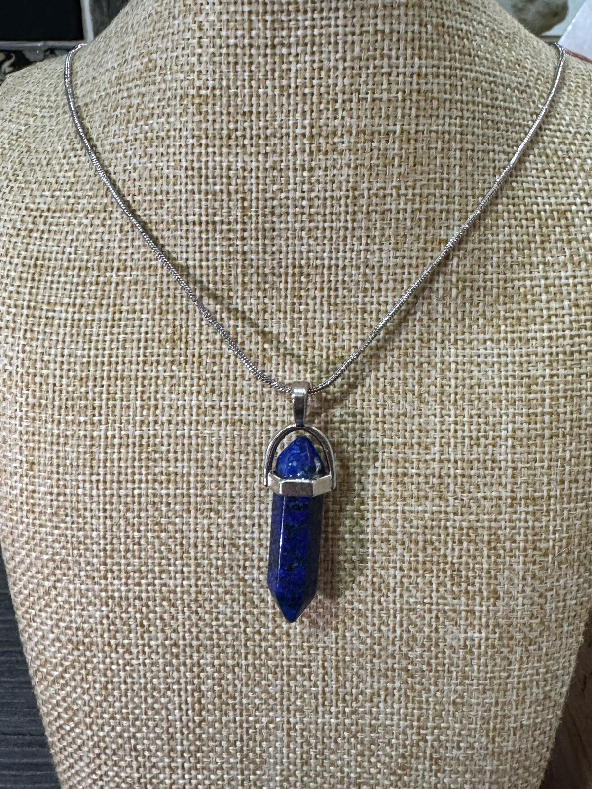 Dije con cadena Punta Lápiz Lazuli
