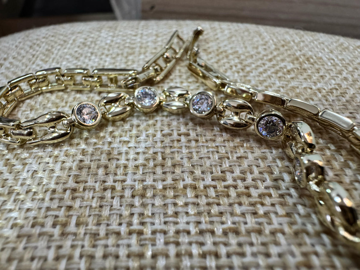 Pulsera Oro Laminado y Zirconia M13