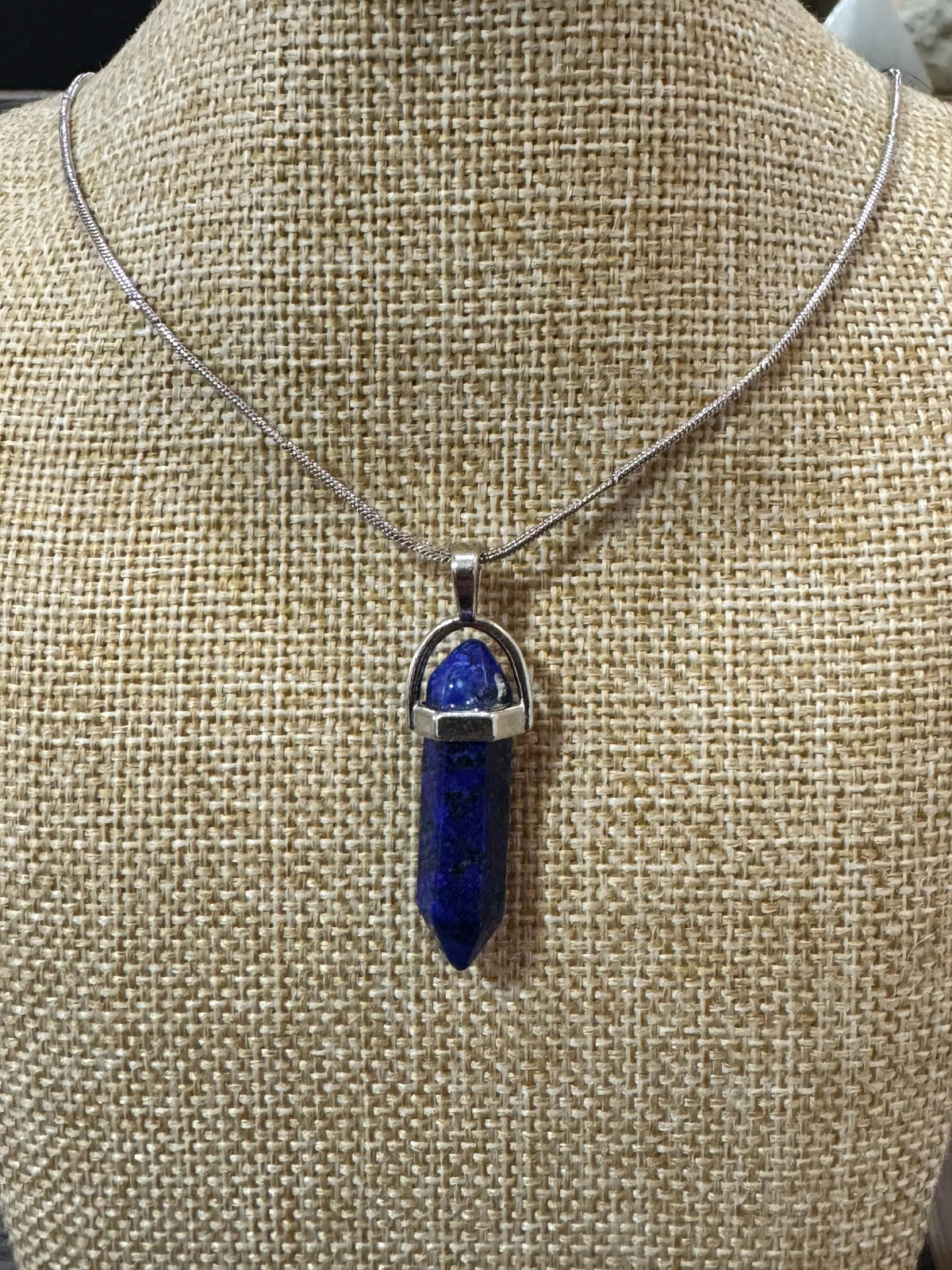Dije con cadena Punta Lápiz Lazuli