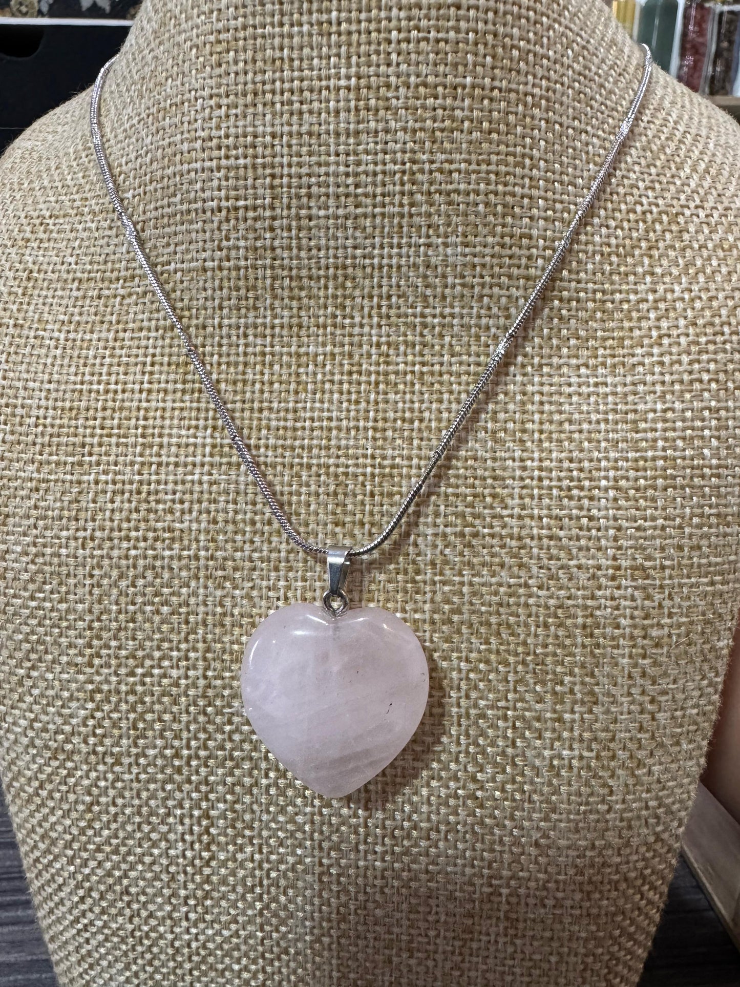 Dije con cadena Corazón Cuarzo Rosa