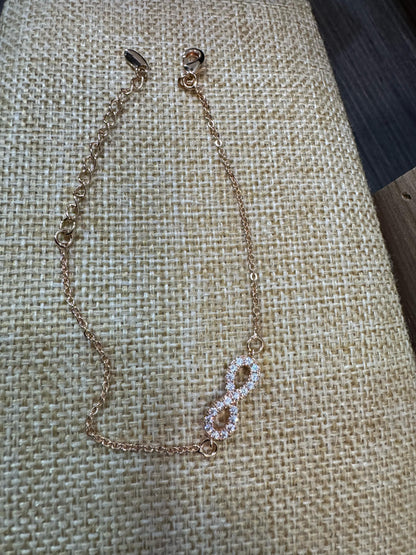 Pulsera Infinito Oro laminado y Zirconias