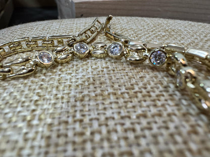 Pulsera Oro Laminado y Zirconia M10