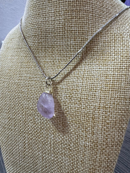 Dije con cadena Cuarzo Amatista