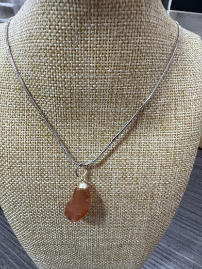 Dije con cadena Ágata Fuego Natural