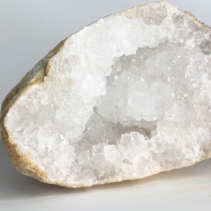Geoda de Cuarzo Blanco